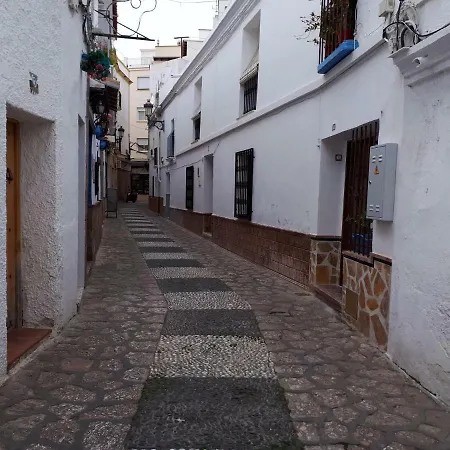 Calle Antonio Millón *